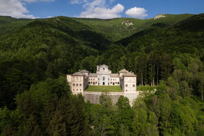 Al castello di Casotto si presenta il libro “Le donne di Casa Savoia” di Bruna Bertolo