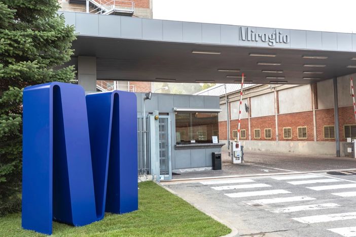 L'ingresso della sede Miroglio di via Santa Barbara