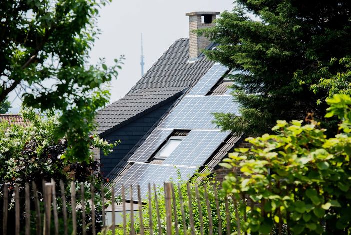 Approvazione del Parlamento europeo alla Direttiva case green, tra emendamenti e deroghe