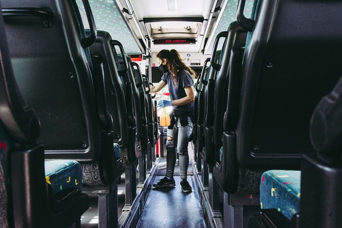 Covid e scuola: per ora niente didattica a distanza ma sì a ingressi e uscite scaglionate Covid e scuola: per ora niente didattica a distanza ma sì a ingressi e uscite scaglionate