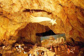 Il presepe nella Grotta dei Dossi Il presepe nella Grotta dei Dossi