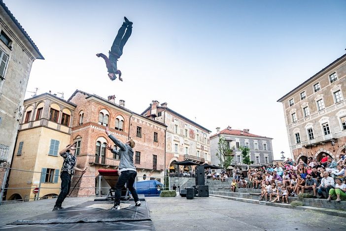 A Mondovì è tempo del Festival Piazza di Circo A Mondovì è tempo del Festival Piazza di Circo