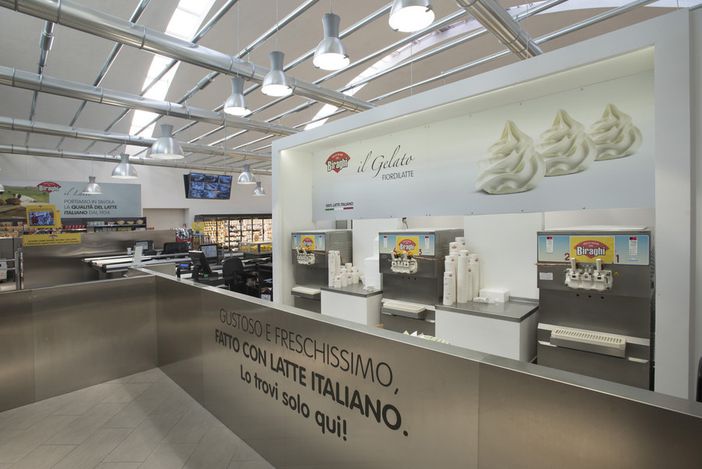 Con oltre 100 prodotti scontati, lo Spaccio Freschi Biraghi di Cavallermaggiore festeggia cinque anni dal suo rinnovo Con oltre 100 prodotti scontati, lo Spaccio Freschi Biraghi di Cavallermaggiore festeggia cinque anni dal suo rinnovo