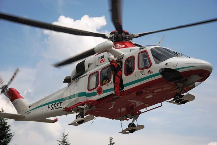 Incidente stradale a Frabosa Sottana: intervento con l'elisoccorso in corso
