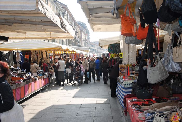 Il mercato settimanale di Saluzzo Il mercato settimanale di Saluzzo