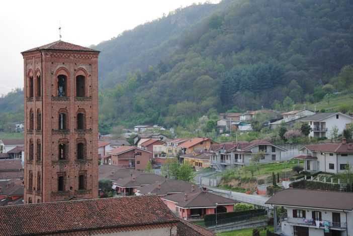 Revello, il gruppo che darà corpo e voce a Ruchin, Biasina ed alle loro due damigelle