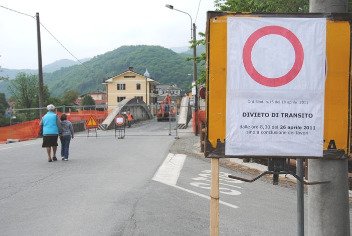 Il ponte sul Po è chiuso, sono iniziati i lavori