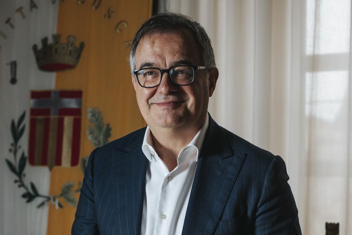 Marco Gallo: "Mancano 200 infermieri e 600 oss nelle case di riposo, una vera emergenza per la sanità cuneese" Marco Gallo: "Mancano 200 infermieri e 600 oss nelle case di riposo, una vera emergenza per la sanità cuneese"