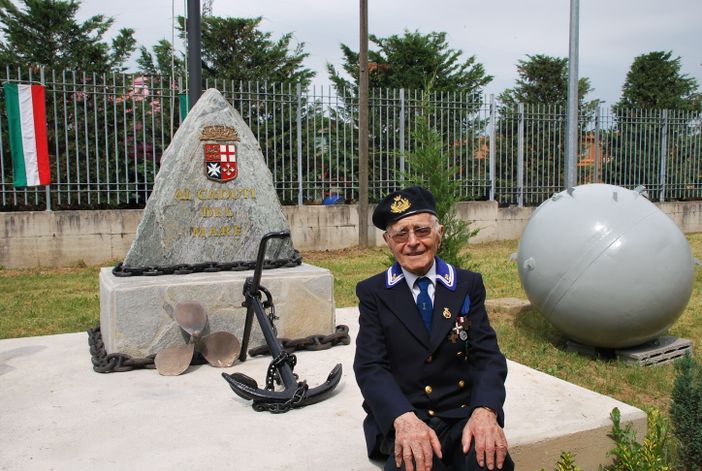 Auguri dall'amministrazione di Bra per i 100 anni di Giovanni Asselle