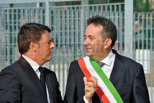 14 settembre 2016: il sindaco Bruno Franco accoglie a Bagnolo Piemonte il presidente del Consiglio Matteo Renzi