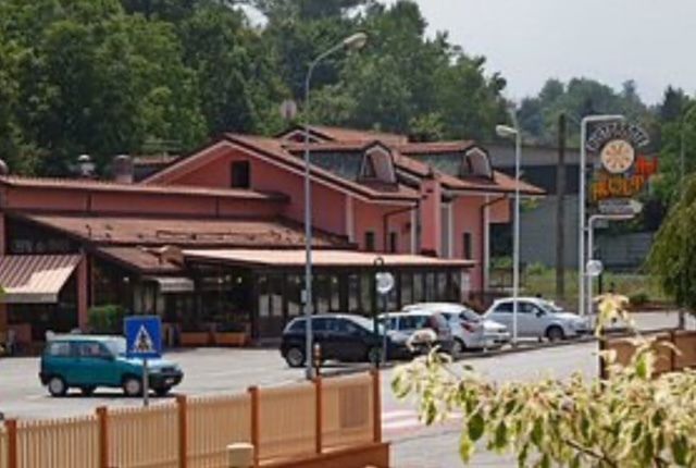 Ristorante La Ruota di Pianfei cerca cameriere Ristorante La Ruota di Pianfei cerca cameriere