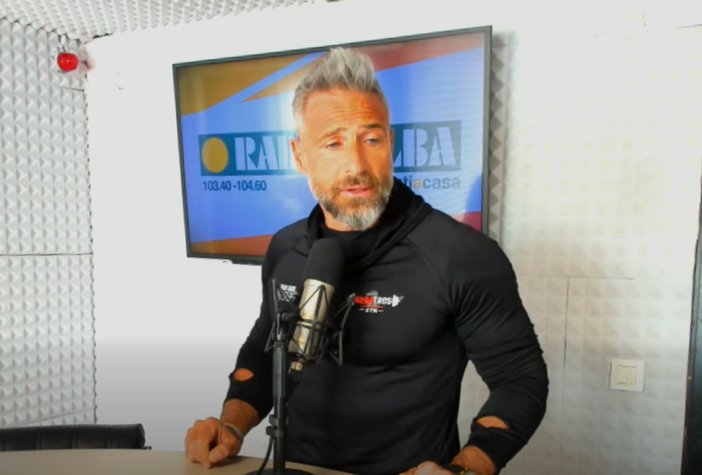 Maxim Pioggia negli studi di Radio Alba, questa mattina Maxim Pioggia negli studi di Radio Alba, questa mattina