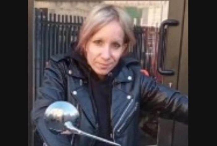 Martedì a Vezza d'Alba l'ultimo saluto a Roberta Frattasi, la 41enne morta in sella alla sua moto