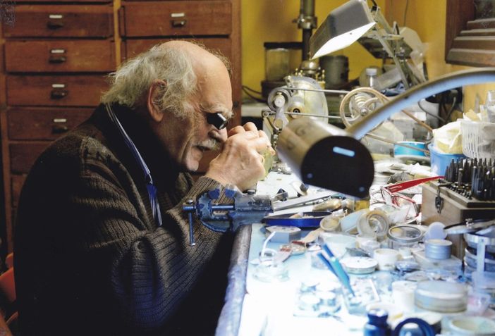 Il Maestro orologiaio Michele Barale
