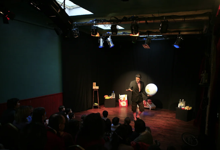 Con l'ultimo spettacolo della rassegna "Un sipario tra cielo e terra" cala il sipario sulla stagione teatrale per famiglie a Saluzzo