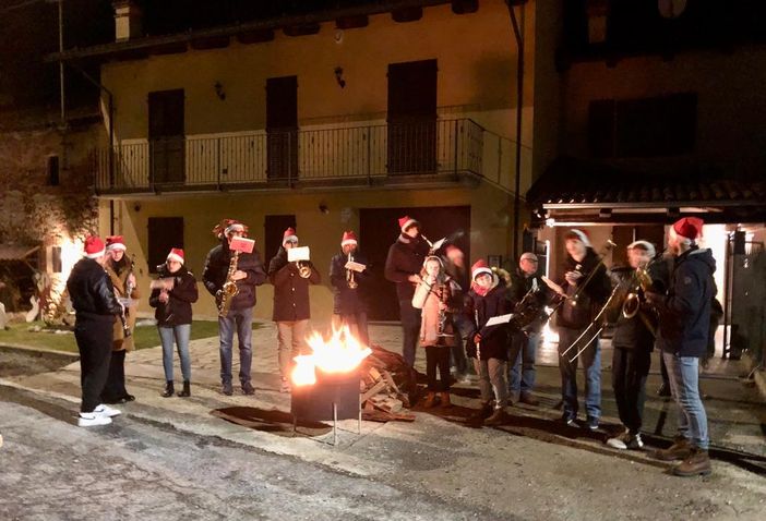 Narzole, inaugurata la III edizione del "Presepe ai Lucchi" Narzole, inaugurata la III edizione del "Presepe ai Lucchi"
