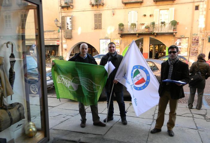 Forze di Polizia e Vigili del Fuoco in piazza contro lo smantellamento della Sicurezza e del Soccorso Pubblico