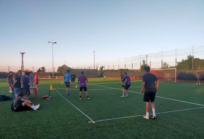 Non solo cene benefiche, per l'associazione Amici di Pier e Checco, anche tornei di calcio-tennis solidali