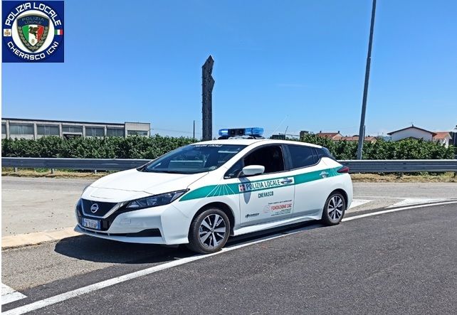 Per far fronte alle nuove esigenze operative il comando ha ottenuto dal Comune anche una nuova auto: entrerà in servizio a marzo e sarà dotata, come uno dei due veicoli in uso, di apparecchiature per la vigilanza sulle strade