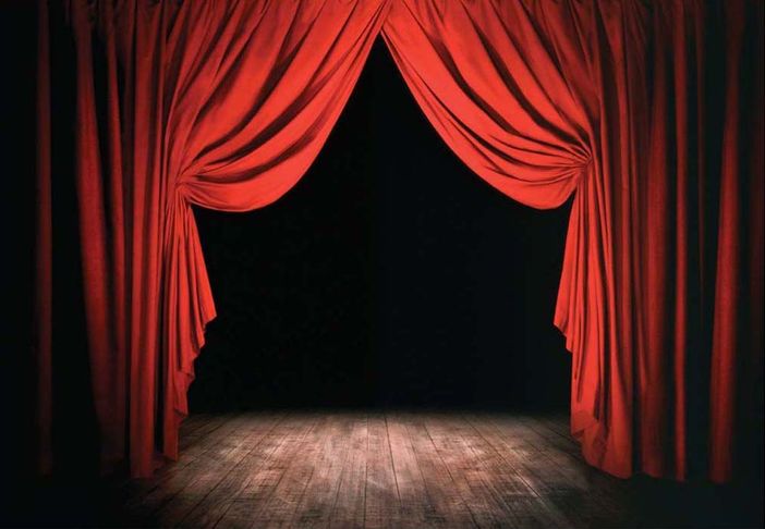 Saluzzo, il Teatro del Marchesato manda in scena “Chi muore... si rivede!”
