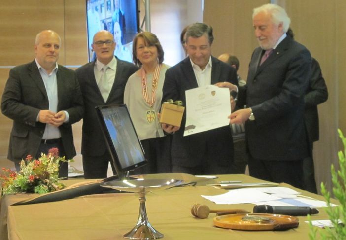 Grinzane Cavour: consegnato il riconoscimento di “Ambasciatore del Tartufo Bianco d'Alba nel mondo” a Joan Roca