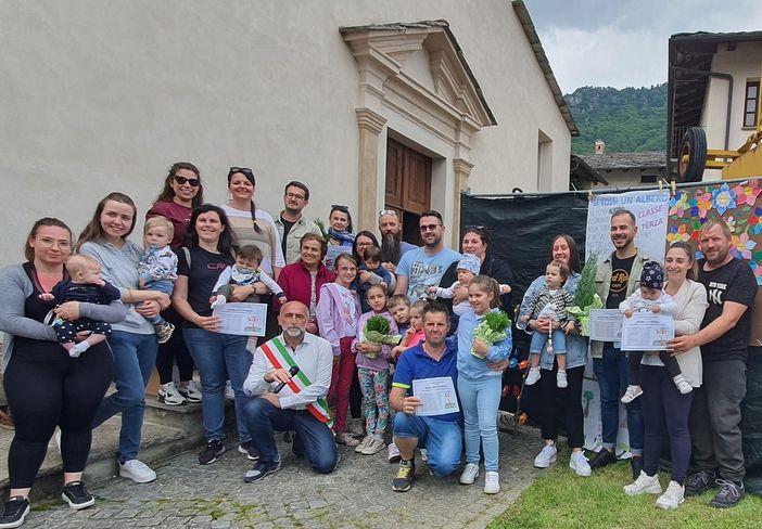 Grande successo a Rifreddo per la Festa dell’albero Grande successo a Rifreddo per la Festa dell’albero