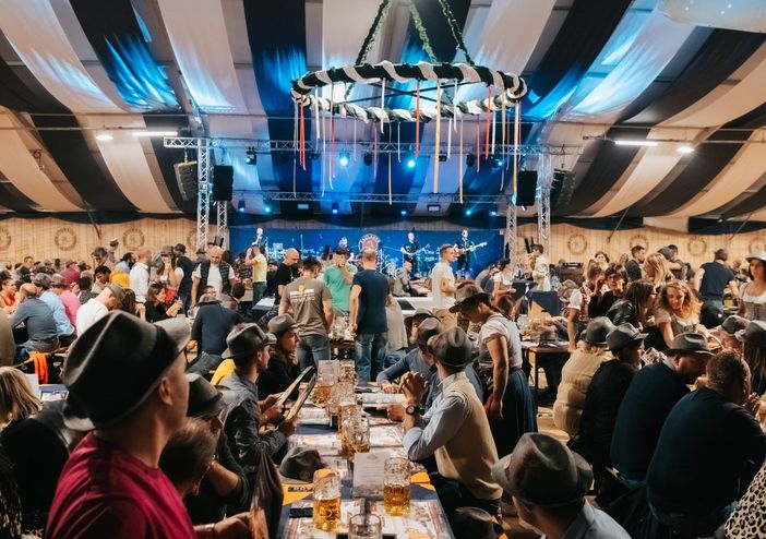 Il Paulaner Oktoberfest Cuneo 2023 propone più di 60 spettacoli in 12 giorni di apertura Il Paulaner Oktoberfest Cuneo 2023 propone più di 60 spettacoli in 12 giorni di apertura