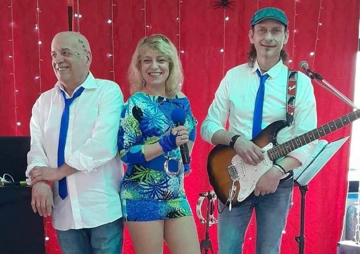 Nella foto Yvonne &amp; i Jolly