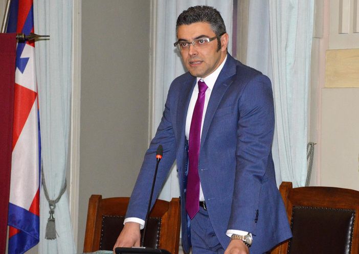 Mondovì alle prese con il "caso" Caramello: incompatibile per mesi con il ruolo di consigliere comunale?