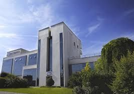 UniCredit e Bottero supportano le aziende della filiera della lavorazione del vetro