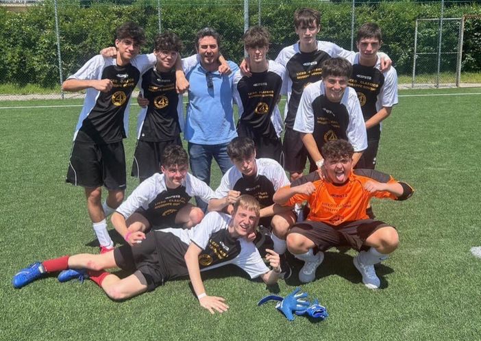Il Liceo Govone di Alba si è aggiudicato il titolo provinciale scolastico di calcio a 5 Il Liceo Govone di Alba si è aggiudicato il titolo provinciale scolastico di calcio a 5