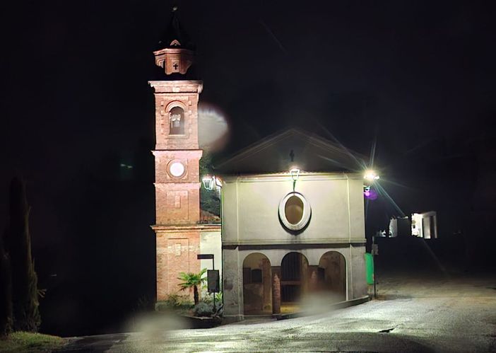 La chiesa campestre di San Bovo a Castiglione Tinella La chiesa campestre di San Bovo a Castiglione Tinella