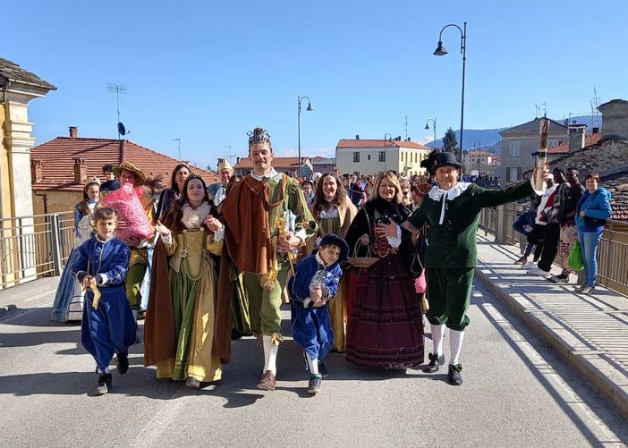 Il successo della grande festa del Carnevale a Dronero [FOTO]