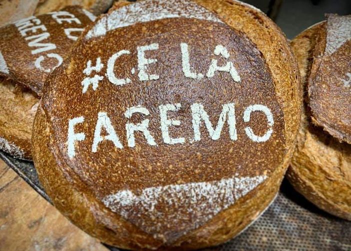 Contro il Coronavirus #celafaremo, ditelo con il pane appena sfornato da Gianfranco Fagnola