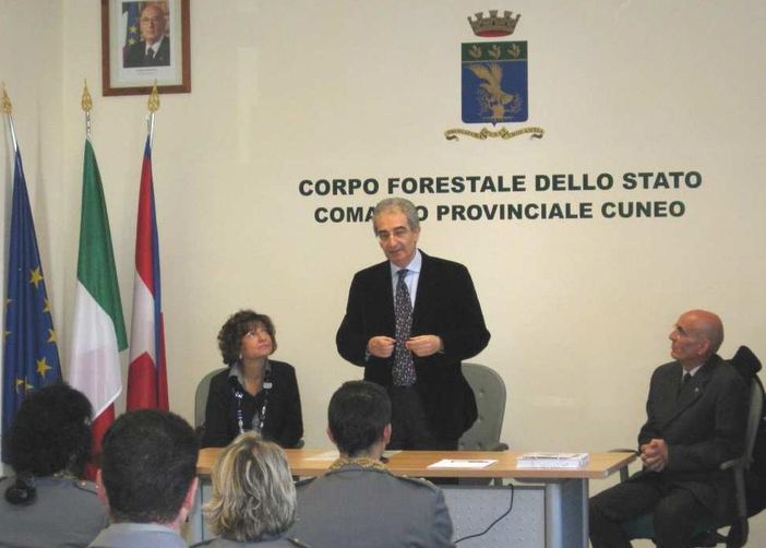 Il Prefetto incontra la Forestale alla Caserma Pagliano