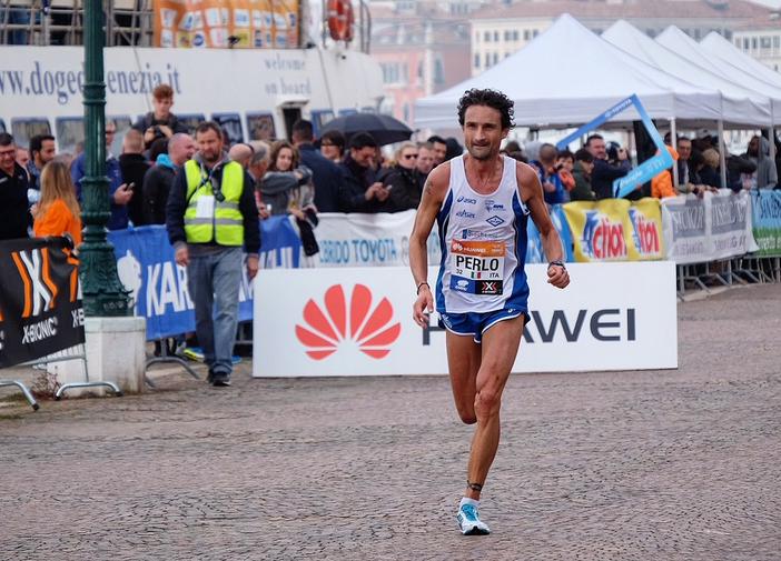 Maratona di Venezia: il sommarivese Lorenzo Perlo quinto tra gli italiani