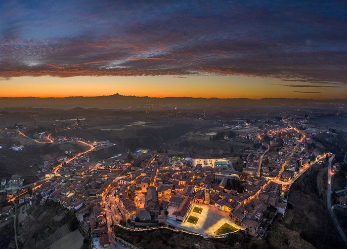 Una mostra d’arte a La Morra con le pittrici Roberta Giacobbi, Jamila Echmichi, Francesca Semeraro e Laura Bogetto