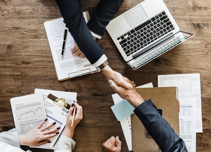 Appello alla Regione di Fnaarc e Confcommercio: "Rimborsate il bollo auto agli agenti di commercio" Appello alla Regione di Fnaarc e Confcommercio: "Rimborsate il bollo auto agli agenti di commercio"