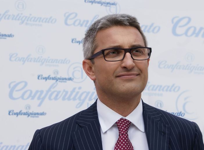 Confartigianato Imprese Cuneo dona 5 mila euro per l’affitto della passerella che sostituisce il ponte Odasso a Garessio Confartigianato Imprese Cuneo dona 5 mila euro per l’affitto della passerella che sostituisce il ponte Odasso a Garessio