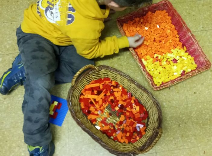 A Frabosa Sottana inaugura la mostra "Titino il mattoncino" realizzata dai bambini
