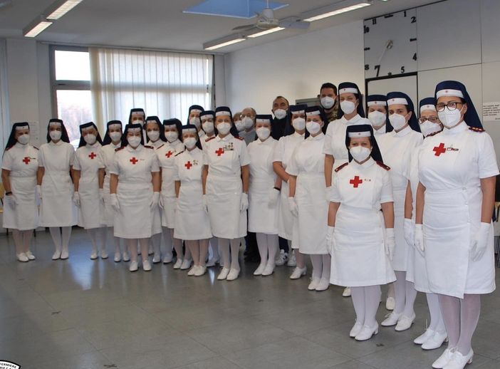 In foto le “Neo Crocerossine” di Torino, Casale Monferrato e Mondovì