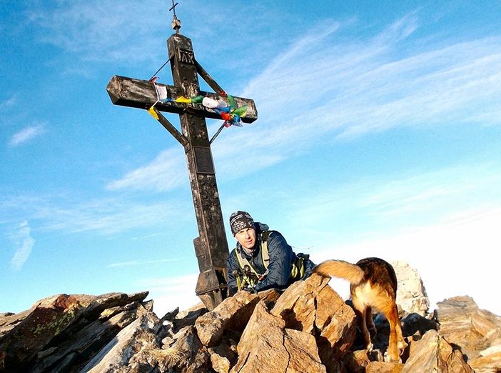 Da Revello a piedi ai confini della Valle Po, il Monte Frioland: impresa natalizia di Bartolomeo Davide Bertinetto Da Revello a piedi ai confini della Valle Po, il Monte Frioland: impresa natalizia di Bartolomeo Davide Bertinetto