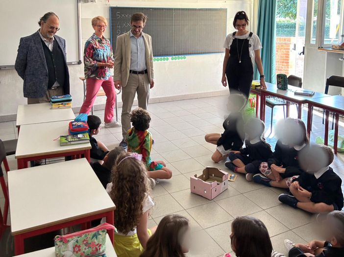 Alba, il sindaco Alberto Gatto visita gli alunni della Rodari e del Mussotto: "Siete il nostro futuro"