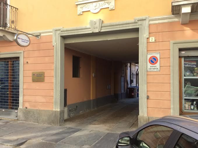 Via XX Settembre: al numero 2 non c'è traccia della Cet Srl