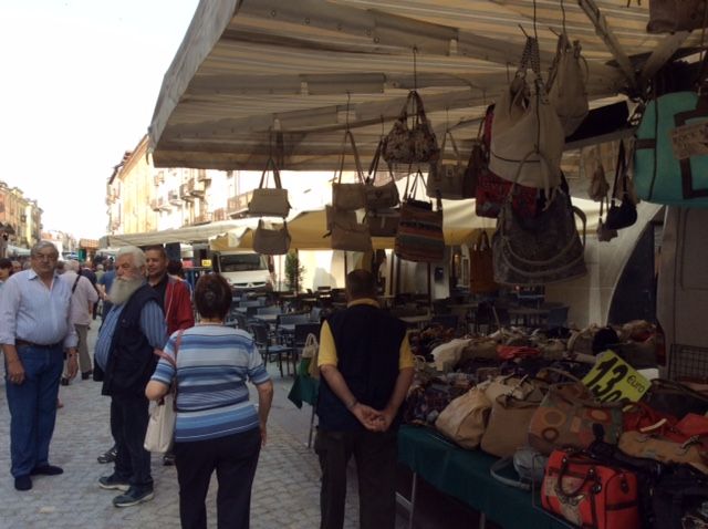 Domani a Cuneo il mercato del martedì si svolgerà regolarmente