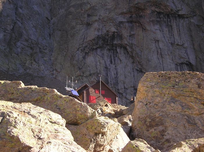 Il Rifugio Lorenzo Bozano, foto Targatocn Il Rifugio Lorenzo Bozano, foto Targatocn
