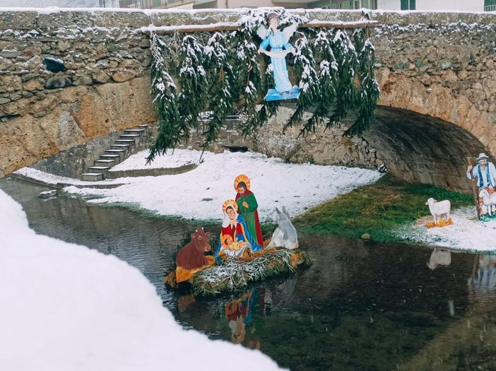 Il presepe sull'acqua del Grana a Monterosso... [FOTO]