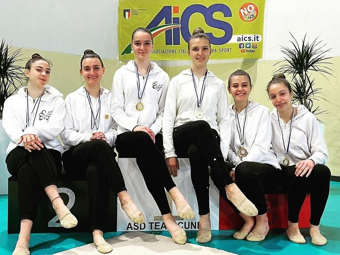 Ginnastica ritmica: ricco medagliere per Team Cuneo alla terza prova regionale AICS Ginnastica ritmica: ricco medagliere per Team Cuneo alla terza prova regionale AICS