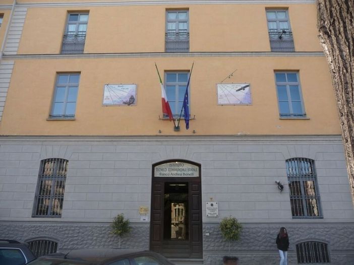 A Cuneo domani gli Istituti tecnici saranno in piazza per il no alla riforma