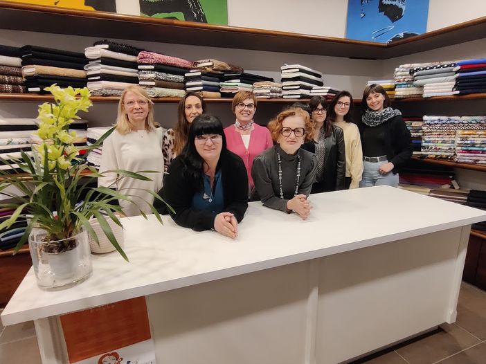 La scuola sartoriale di Delphy La scuola sartoriale di Delphy